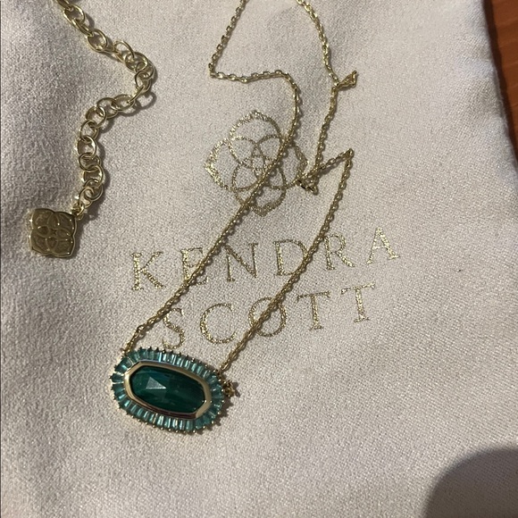 Kendra Scott Gold Baguette Elisa Malachite Mix Pendant Necklace - BNWOT - Picture 4 of 4